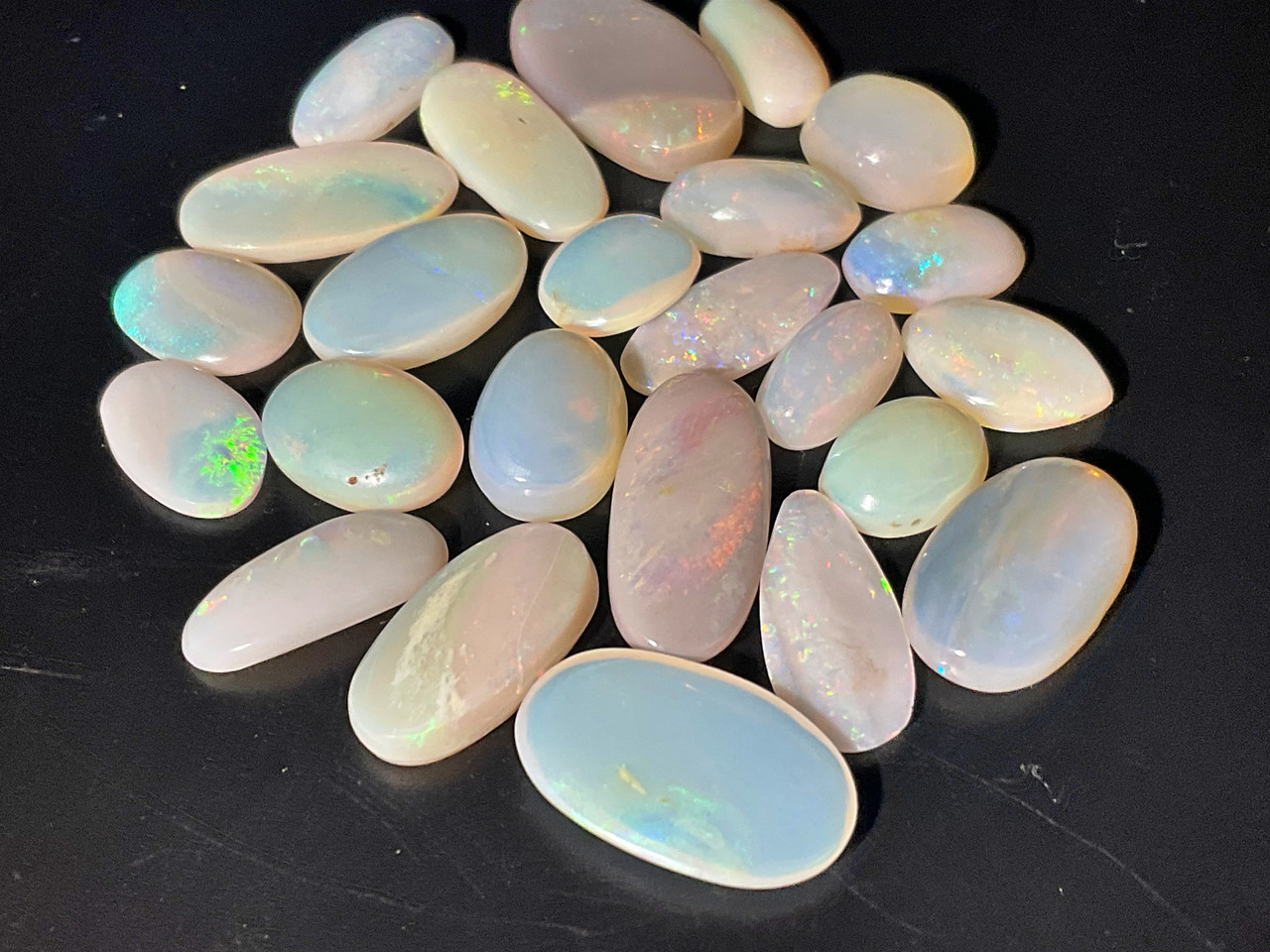 Multicolour Australian Coober Pedy Opal 24 Pc 36.65 Carat